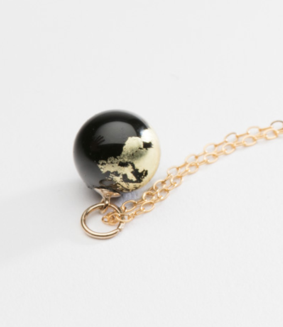 Collier D’ombres et d’or – Image 2